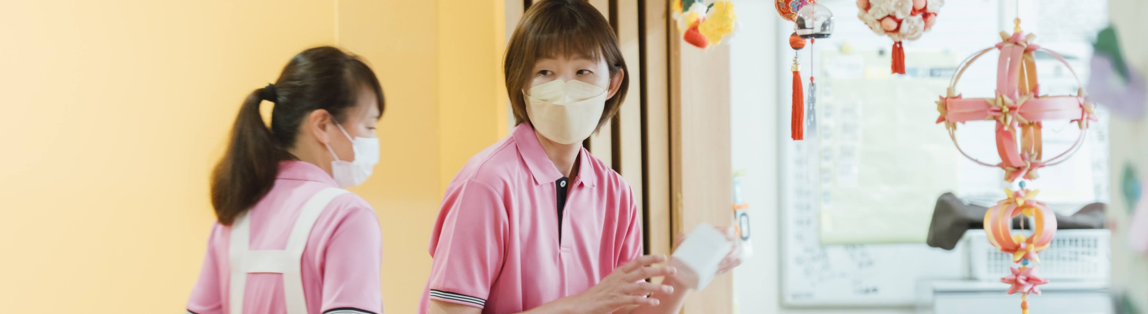 介護士スタッフ女性の画像